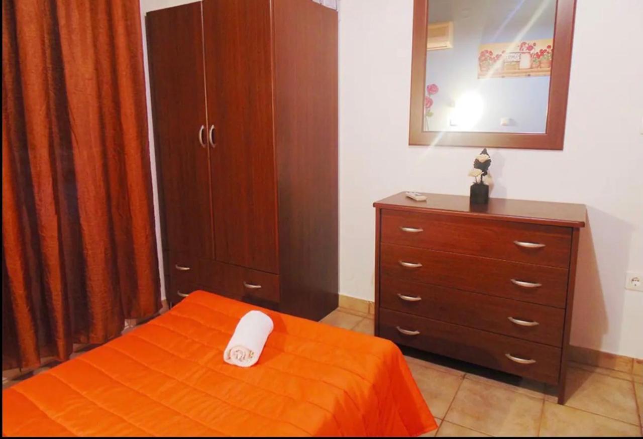 Stefanias Prasoudi Beach Ágios Matthaíos Extérieur photo