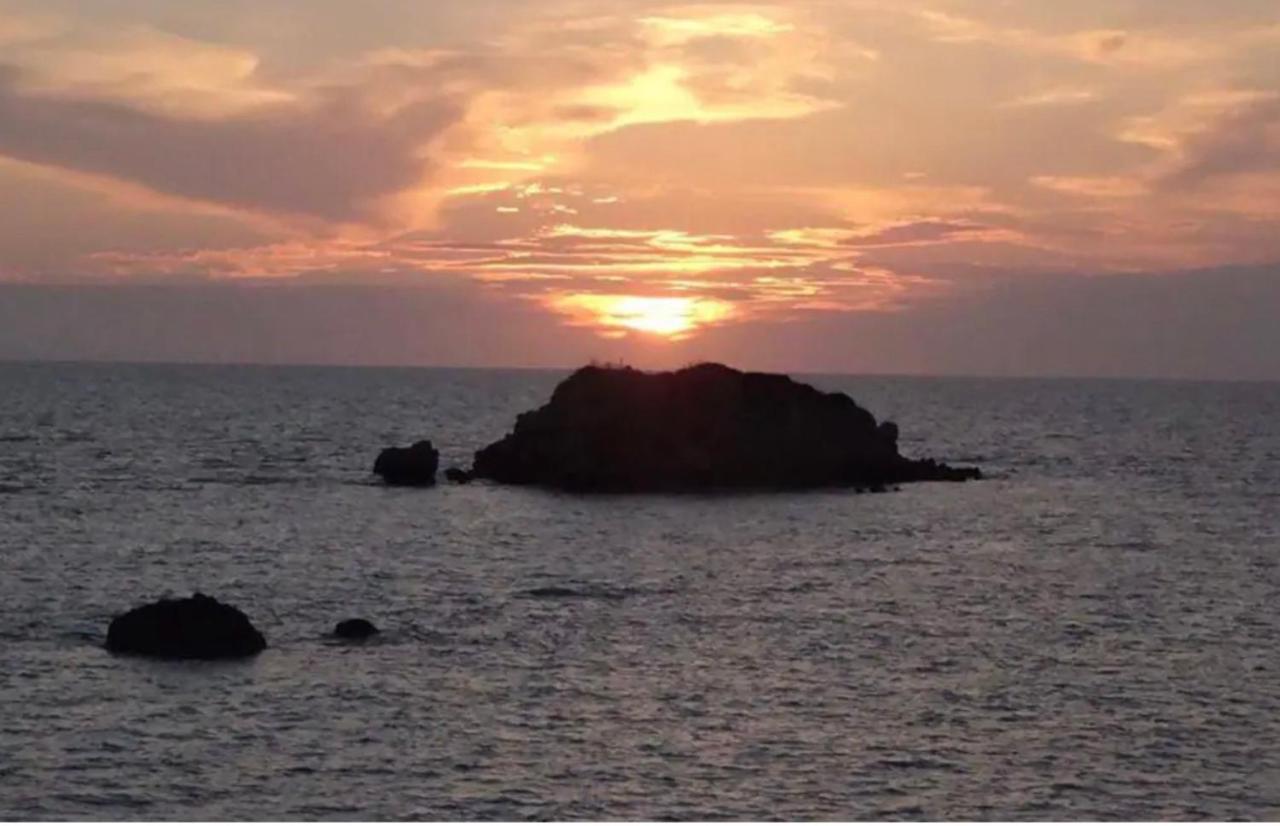 Stefanias Prasoudi Beach Ágios Matthaíos Extérieur photo